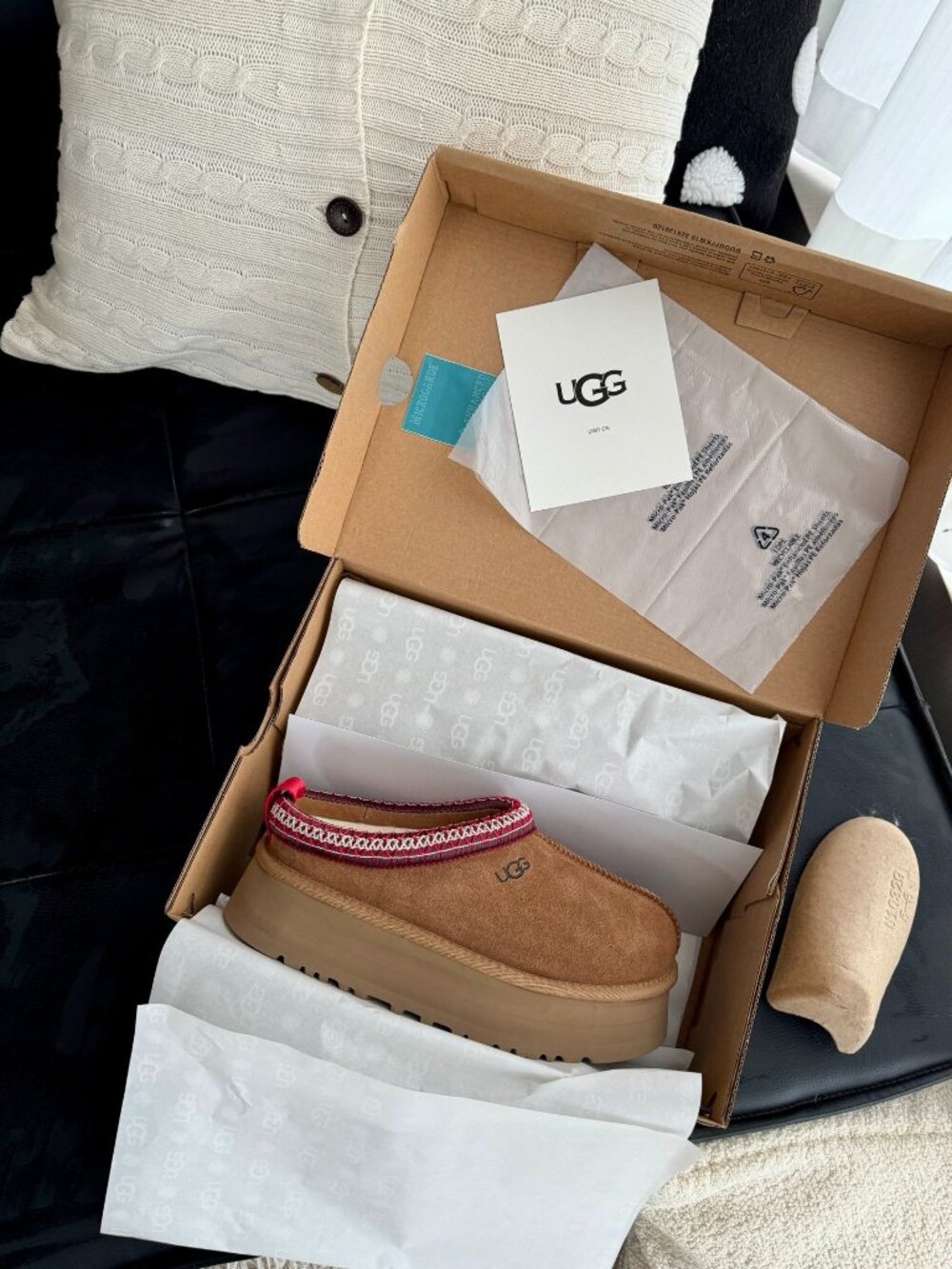 UGG Chestnut Slip-On Slippers with Red Braided Trim – Brand New